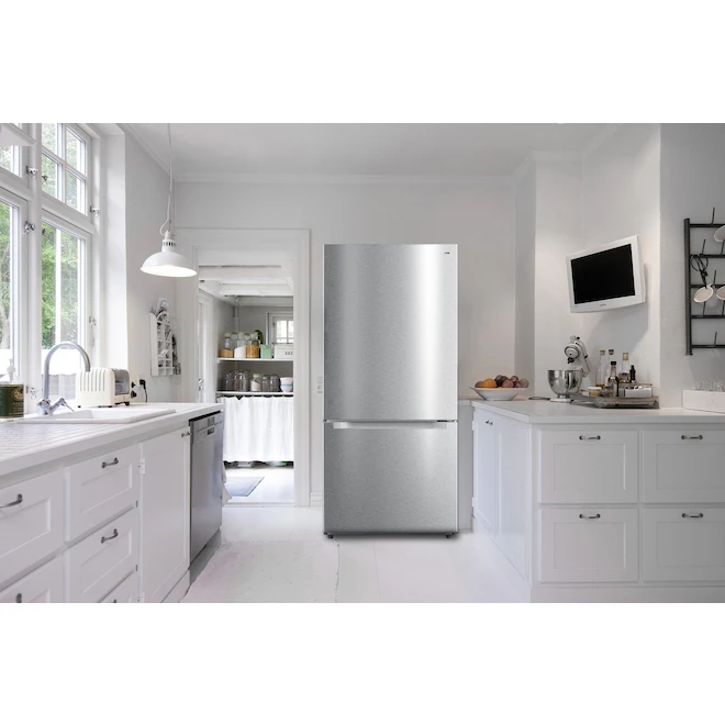 Réfrigérateur à Congélateur Inférieur De 30 Po Par Midea, 18,7 Pi³, Acier Inoxydable, éclairage DEL 7 Réfrigérateur à Congélateur Inférieur De 30 Po Par Midea, 18,7 Pi³, Acier Inoxydable, éclairage DEL – Image 5