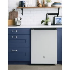 Réfrigérateur Compact Autoportant GE Acier Inoxydable De 5,6 Pi³ Avec Tablettes En Verre 11 Réfrigérateur Compact Autoportant GE Acier Inoxydable De 5,6 Pi³ Avec Tablettes En Verre -Outsunnies Boutique 23085825e L