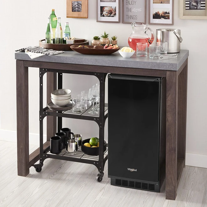 Machine à Glaçons Whirlpool, Technologie De Glace Transparente, 15 Po, Noir, Capacité De 25 Lb 6 Machine à Glaçons Whirlpool, Technologie De Glace Transparente, 15 Po, Noir, Capacité De 25 Lb – Image 4