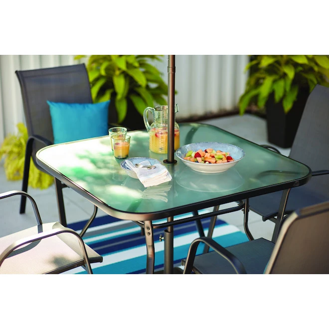 Table De Patio Carrée Pelham Bay De Style Selections Et Vitre Et En Métal Noir De 42 Po 7 Table De Patio Carrée Pelham Bay De Style Selections Et Vitre Et En Métal Noir De 42 Po – Image 5