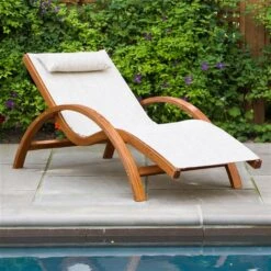 Chaise Longue Basculante, 63'' X 27'' X 28''