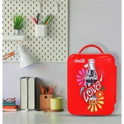 Mini Réfrigérateur Autoportant Love 1971 Par Coca-Cola Rouge De 0,14 Pi3 9 Mini Réfrigérateur Autoportant Love 1971 Par Coca-Cola Rouge De 0,14 Pi3 -Outsunnies Boutique 330941702 AlternateImage2 l
