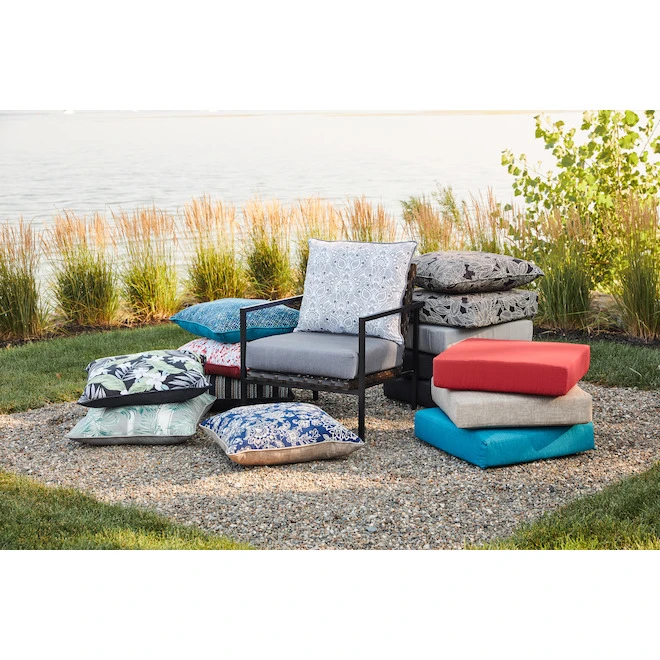 Style Selections Coussin De Siège De Patio à Siège Profond Style Selection Hadrian à Carreaux Bleu Géométrique (2/pqt) 4 Style Selections Coussin De Siège De Patio à Siège Profond Style Selection Hadrian à Carreaux Bleu Géométrique (2/pqt) – Image 2