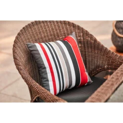 Style Selections Coussin En Polyester Garden Treasures, 16 Po X 16 Po, Rayé Rouge Et Gris -Outsunnies Boutique 49235036b L