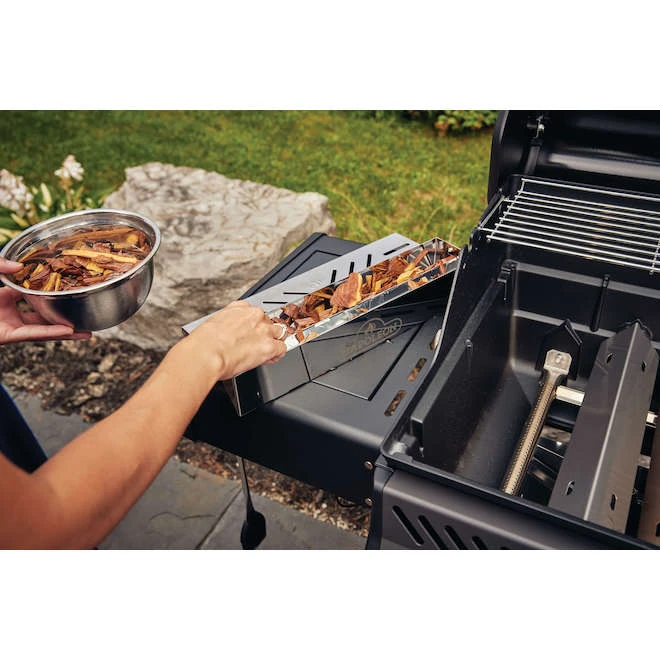 Barbecue Au Gaz Propane Napoleon Rogue XT 425, 51000 BTU Noir 6 Barbecue Au Gaz Propane Napoleon Rogue XT 425, 51000 BTU Noir – Image 4